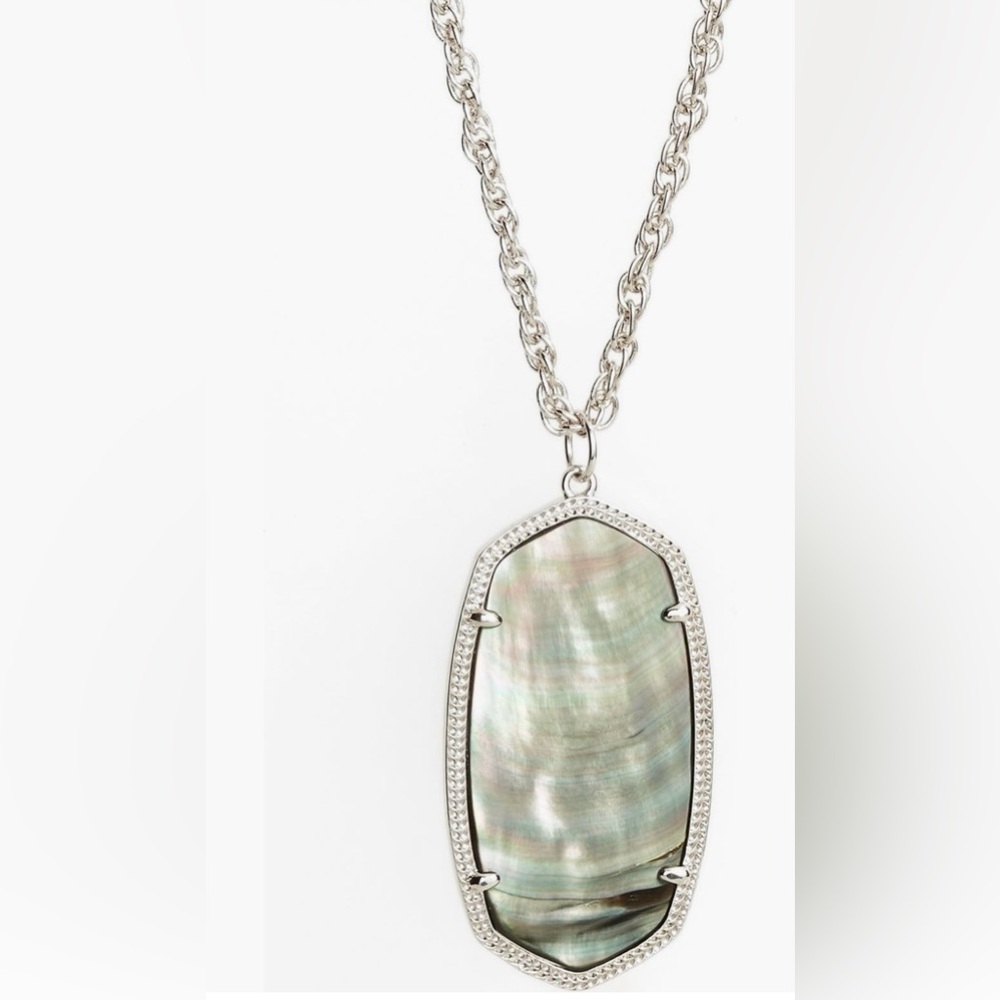 Kendra Scott ‘Rae’ Pendant Necklace